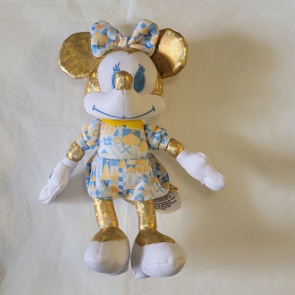 Limted Edition Disney World 50th It’s A Small World Collectible Minnie Plush